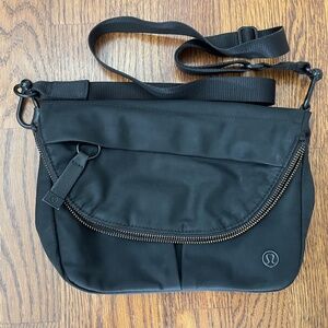 Lululemon All Night Festival Bag 5L - black with black hardware
